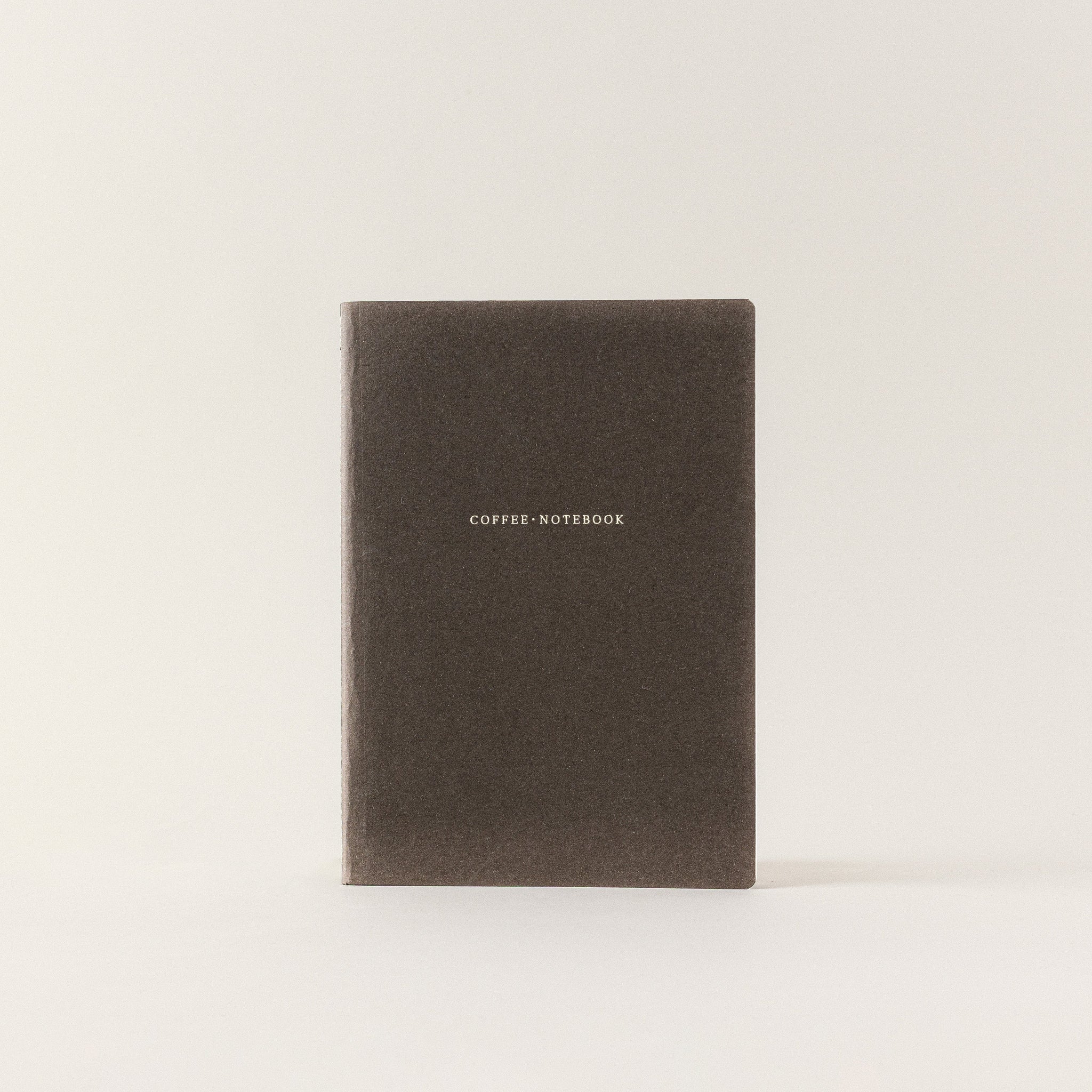 Pequeña libreta de notas de papel de cafe