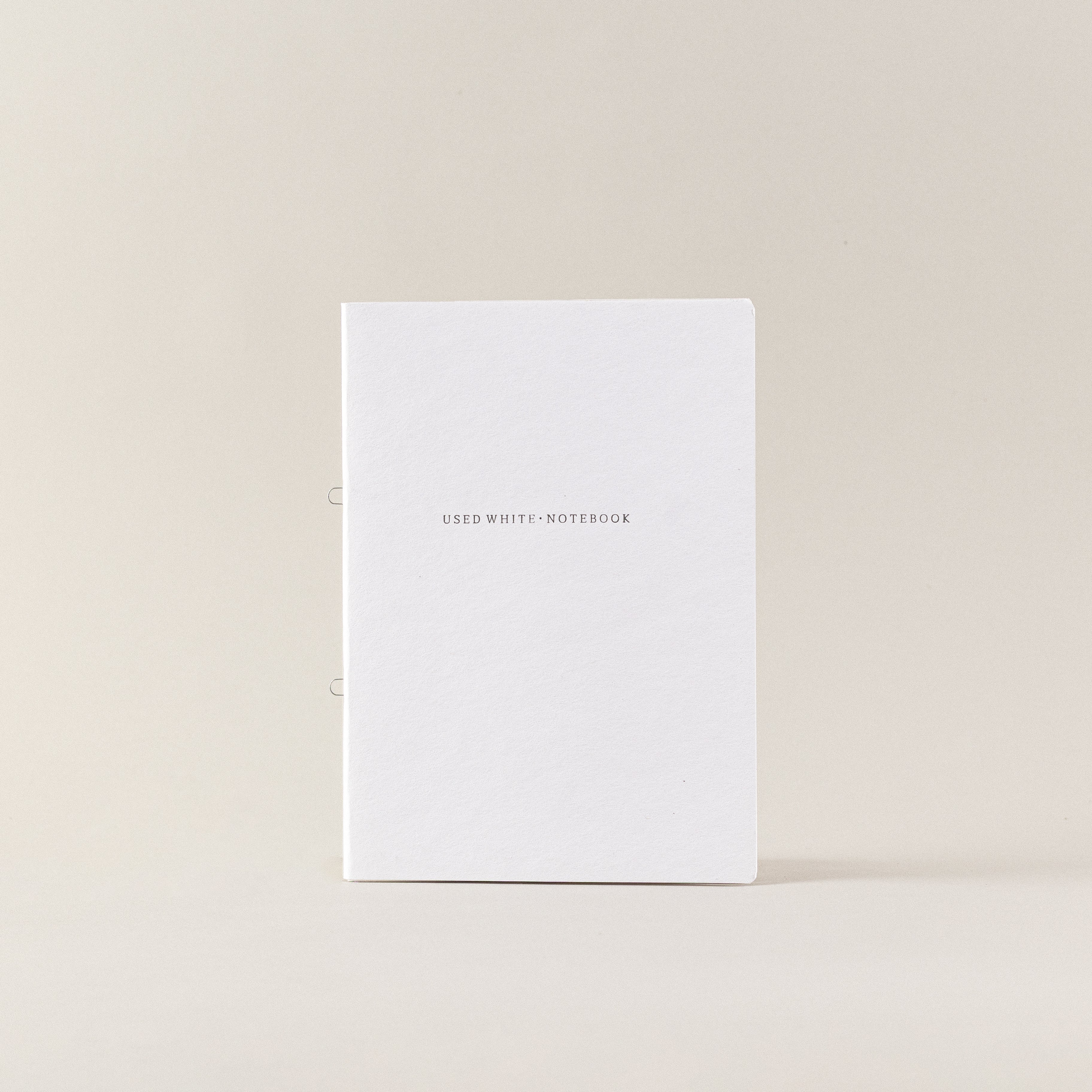 Libretas personalizadas con tres colores notas pequeñas para escribir en una libreta bonita y mantener un 2022 planificador. Archivador carpesanos, para escribir como en un cuaderno tipo oxford. Un carpesano recargable con anillas A5