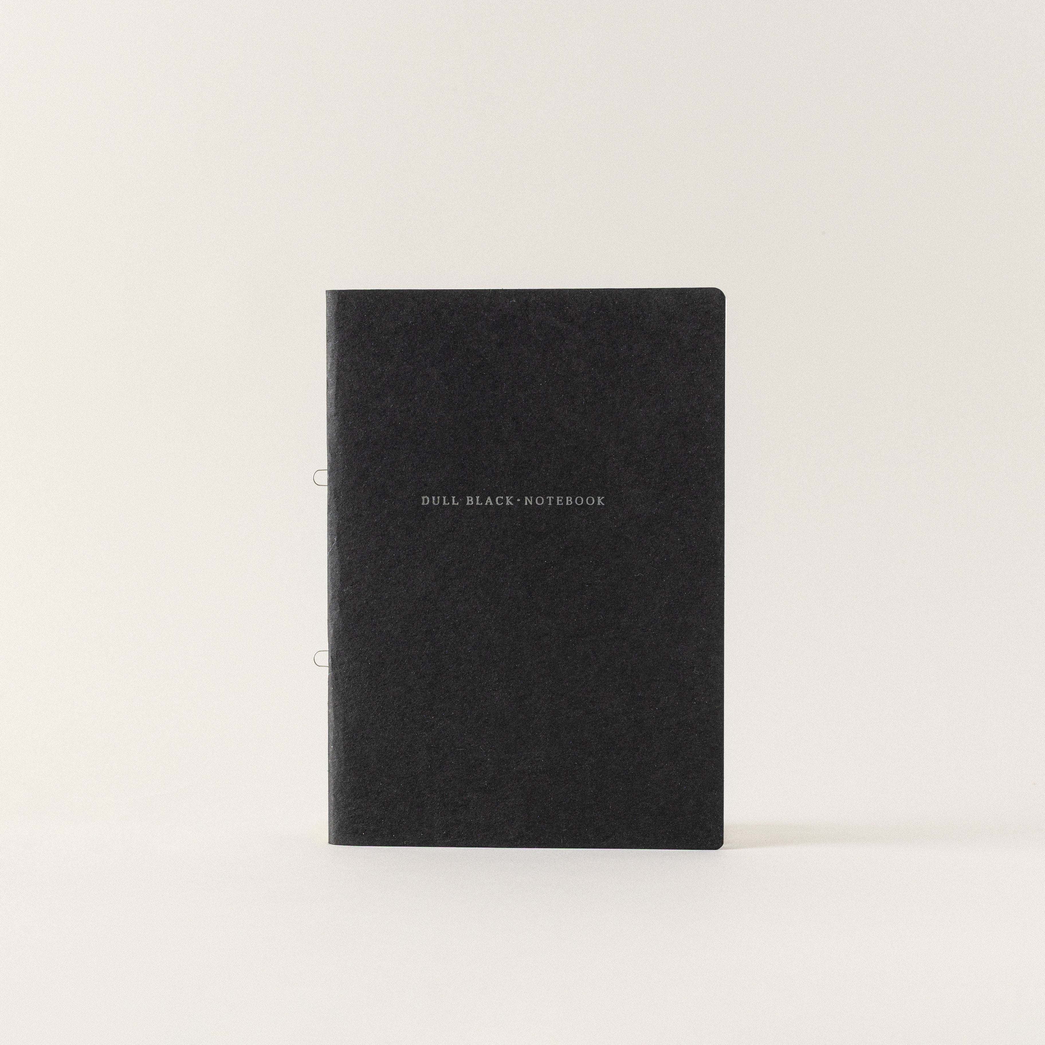 Libretas personalizadas con tres colores notas pequeñas para escribir en una libreta bonita y mantener un 2022 planificador. Archivador carpesanos, para escribir como en un cuaderno tipo oxford. Un carpesano recargable con anillas A5