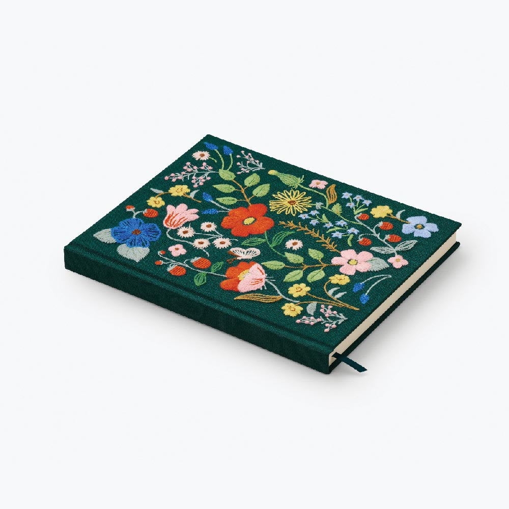 Cuaderno de bocetos bordado Strawberry Fields - Rifle Paper Co.
