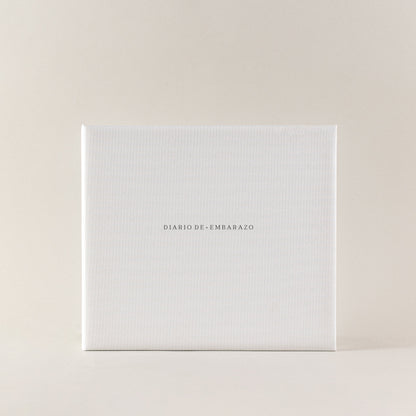 Diario para embarazo, un diario para embarazadas. Album y diario sostenible para regalar en un baby shower o pregnancy shower con melpom.
