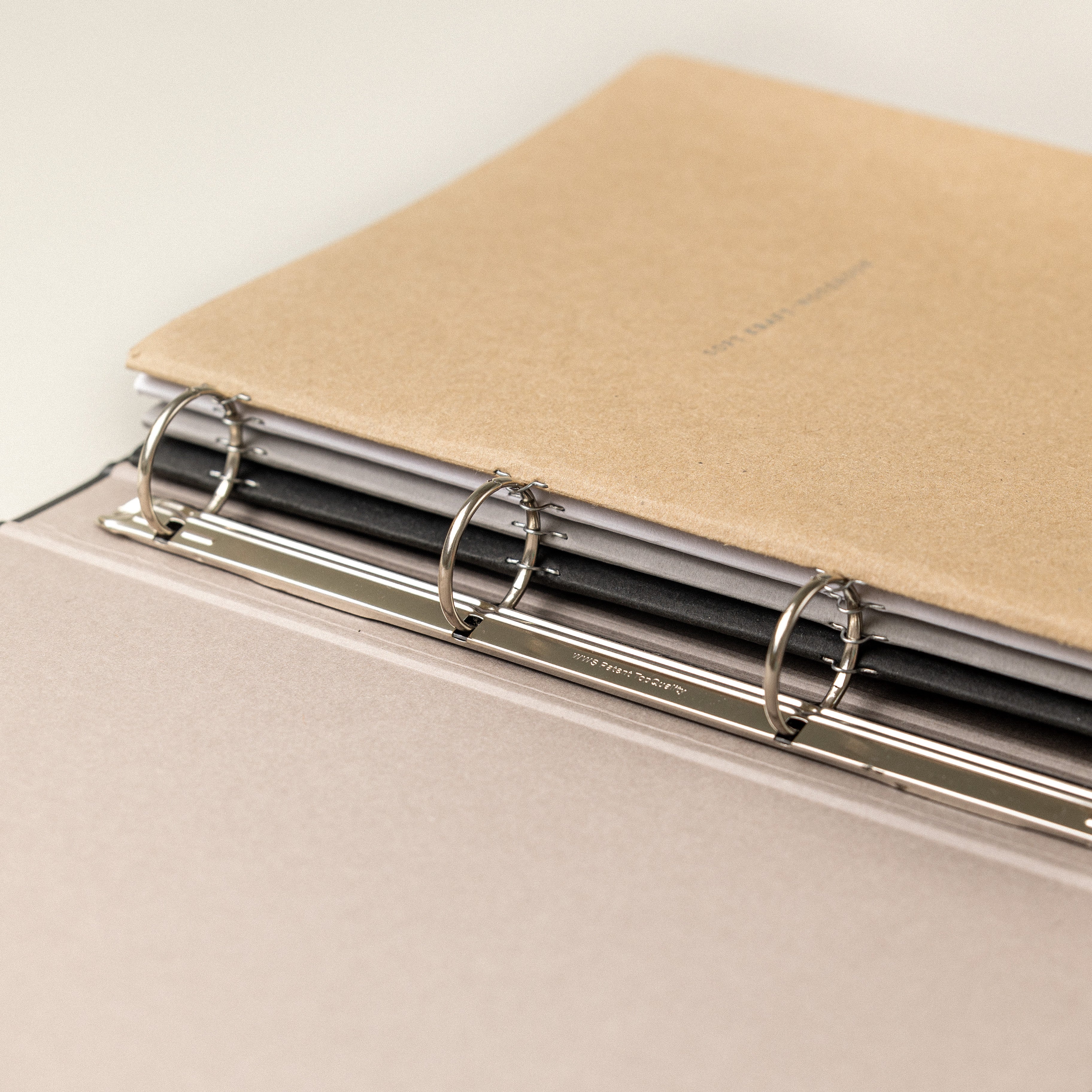 Archivador carpesanos, para escribir como en un cuaderno tipo oxford. Un carpesano recargable con anillas A4.