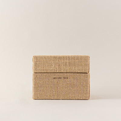 Diseño caja de recetas para recetarios hecho a mano, artesanal para crear ficha de recetas con diseño para escribir tus recetas semanales en muchas sostenibles hechas de papel de piedra.