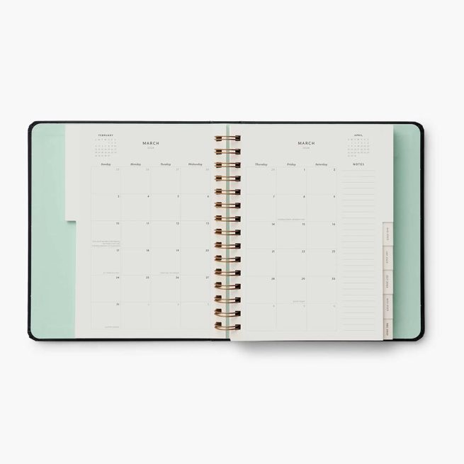 agenda-planificador-mensual-17-meses-2024-flores-17-moth-covered-planner-rifle-paper-pepapaper-plm027-03