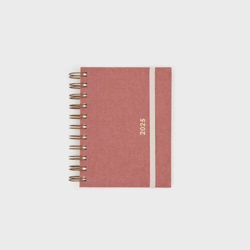 agenda-2025-a6-dia-pagina-rosa-vintage-pepa-paper-001